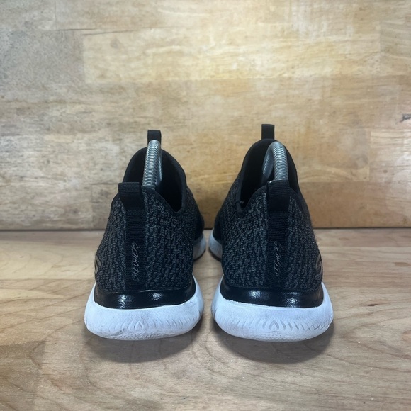 Skechers Summits Womens Size 8.5 Slip On Shoes Sneakers Black White 59504S - Picture 4 of 8